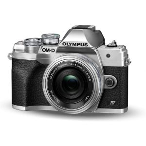 FOTOCAMERA DIGITALE OLYMPUS OM-D SERIES E-M10 MARK IV + ED 14-42MM F SILVER